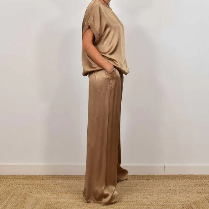 Lana | Güzel Kadınların İki Parça Takımı